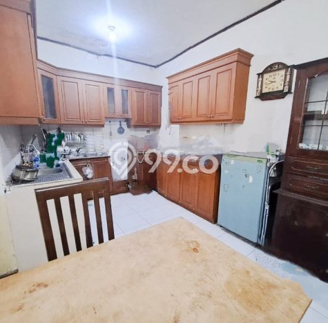 Rumah di Bintaro, Tangerang Selatan, Luas 237m² LB 300m² Rumah di Bintaro, Tangerang Selatan, Luas 237m² LB 300m²