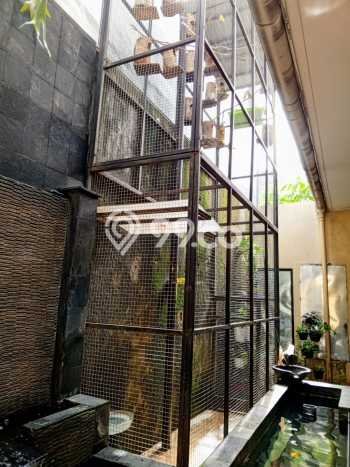 Ready to Use! Premium House LT 254m2 Desain Modern di Bintaro Ready to Use! Premium House LT 254m2 Desain Modern di Bintaro