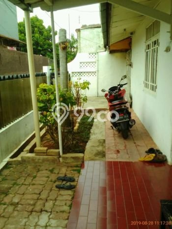 Rumah di Pejaten, LT 225m², Bangunan 150m² Rumah di Pejaten, LT 225m², Bangunan 150m²