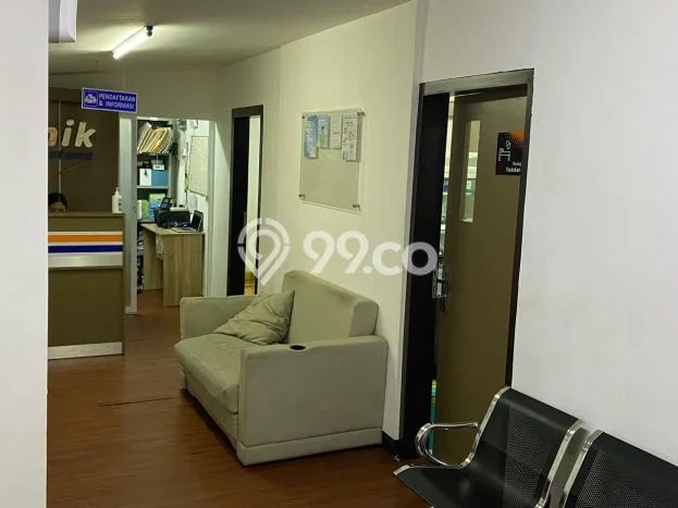 AREA BERKEMBANG! Ruko For Rent di Cilandak, Luas 140m², Ready Bisnis AREA BERKEMBANG! Ruko For Rent di Cilandak, Luas 140m², Ready Bisnis