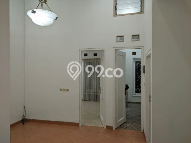 HARGA TERBAIK! Rumah area Pondok Indah, 3 KM, Area Asri, LT 130m² Bangunan 200m² HARGA TERBAIK! Rumah area Pondok Indah, 3 KM, Area Asri, LT 130m² Bangunan 200m²