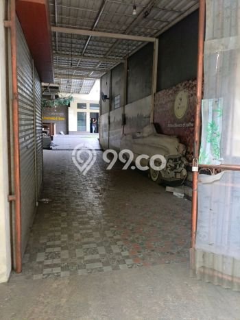 Unit Komersial Tersedia di Tanjung Barat Spesifikasi LB 600m2 Unit Komersial Tersedia di Tanjung Barat Spesifikasi LB 600m2