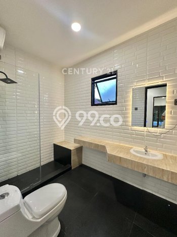 Dijual Hunian Rumah Terawat 6 Kamar di Delta Mas, Bekasi Dijual Hunian Rumah Terawat 6 Kamar di Delta Mas, Bekasi