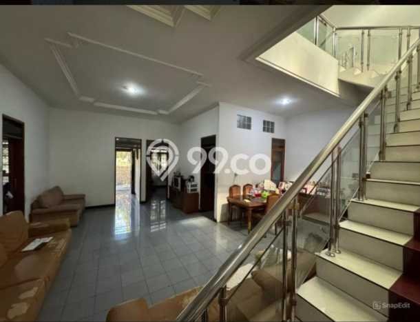 Lokasi terbaik! Rumah siap pakai dikontrakkan di Sukajadi LB 330m2 Lokasi terbaik! Rumah siap pakai dikontrakkan di Sukajadi LB 330m2