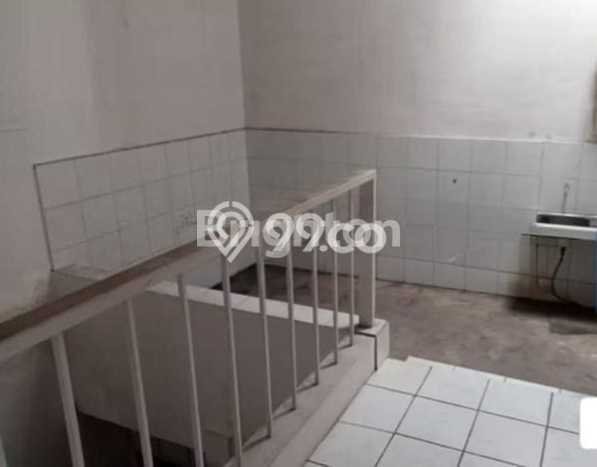 Lokasi strategis! Rumah siap huni dikontrakkan di Blimbing LB 265m2 Lokasi strategis! Rumah siap huni dikontrakkan di Blimbing LB 265m2
