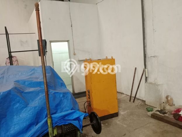 Gudang Bagus Dijual LB 298m2 Lokasi Strategis Malang Area Cocok untuk Berbisnis Gudang Bagus Dijual LB 298m2 Lokasi Strategis Malang Area Cocok untuk Berbisnis
