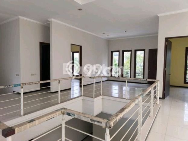 Disewakan! Rumah 7 Kamar Tidur &
4 Kamar Mandi di Araya, Malang Disewakan! Rumah 7 Kamar Tidur &
4 Kamar Mandi di Araya, Malang
