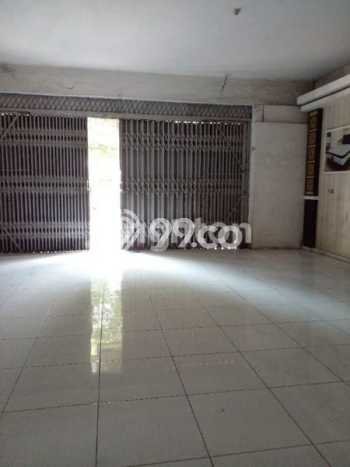 LOKASI STRATEGIS! Gudang di Klojen, Luas 240m2m², Kawasan Berkembang, Siap Bisnis LOKASI STRATEGIS! Gudang di Klojen, Luas 240m2m², Kawasan Berkembang, Siap Bisnis