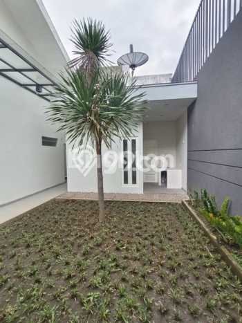 Jarang Ada! Rumah Sewa 4 Kamar Bagus Siap Huni Tidar Jarang Ada! Rumah Sewa 4 Kamar Bagus Siap Huni Tidar