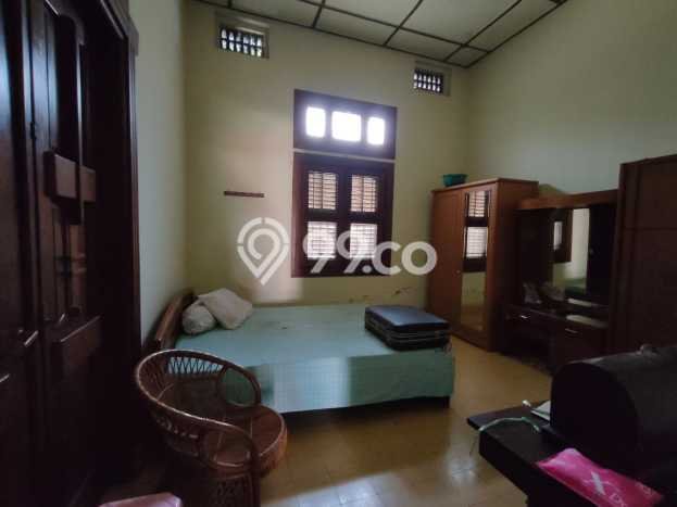 Lokasi strategis! Rumah siap pakai disewakan di Klojen LB 289m2 Lokasi strategis! Rumah siap pakai disewakan di Klojen LB 289m2