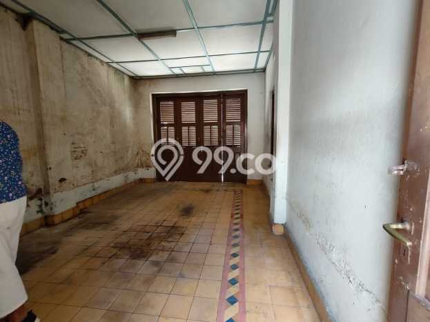 Lokasi strategis! Rumah siap pakai disewakan di Klojen LB 289m2 Lokasi strategis! Rumah siap pakai disewakan di Klojen LB 289m2