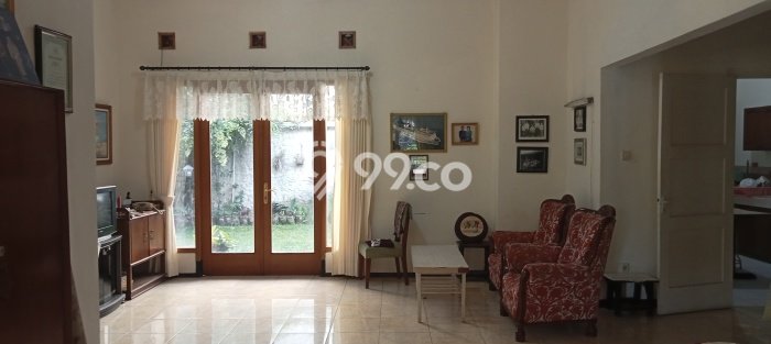 Hunian Elit LB 300m2 Siap Huni Desain Elegan di Buah-buahan, Malang Hunian Elit LB 300m2 Siap Huni Desain Elegan di Buah-buahan, Malang