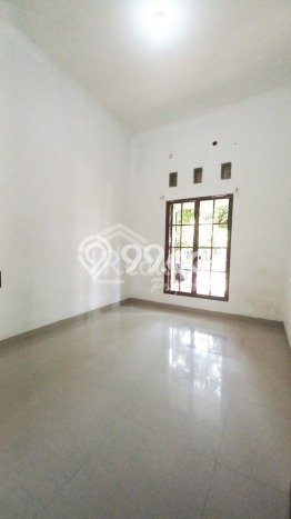 UNIT LANGKA! Rumah kawasan Pedurungan, 2 KT, Pemandangan Kota, Luas 150m² Bangunan 80m² UNIT LANGKA! Rumah kawasan Pedurungan, 2 KT, Pemandangan Kota, Luas 150m² Bangunan 80m²