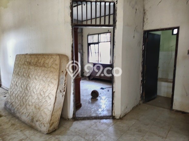 Rumah lokasi Banyumanik, Semarang, Luas 679m² Bangunan 325m² Rumah lokasi Banyumanik, Semarang, Luas 679m² Bangunan 325m²