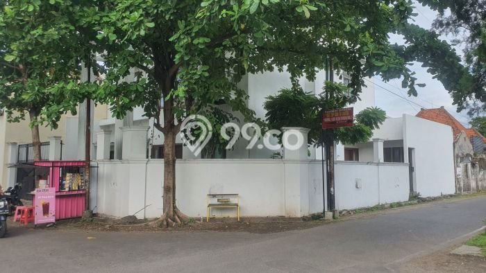Rumah Modern Minimalis 0 KT Bisa Langsung Pindah di Laweyan Rumah Modern Minimalis 0 KT Bisa Langsung Pindah di Laweyan