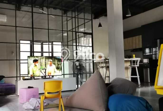 Hunian Cantik Modern Lb 400m2 di Gayamsari, Semarang Hunian Cantik Modern Lb 400m2 di Gayamsari, Semarang