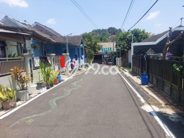 Rumah Modern Cantik 3 Kamar Bisa Langsung Pindah di Banyumanik Rumah Modern Cantik 3 Kamar Bisa Langsung Pindah di Banyumanik