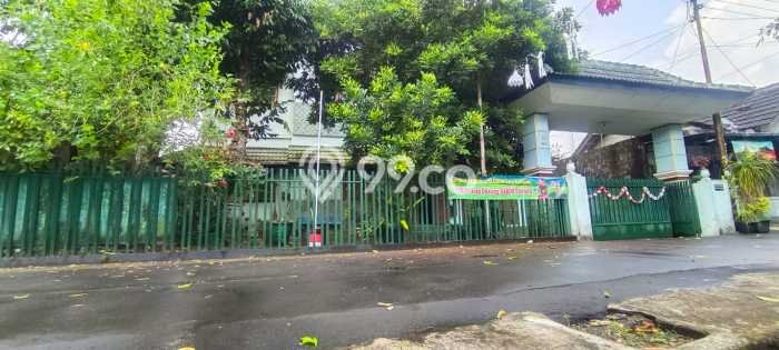 Rumah Minimalis di Kalasan, Sleman, LT 694m² LB 468m² Rumah Minimalis di Kalasan, Sleman, LT 694m² LB 468m²