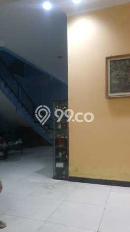 HOT LISTING! Rumah Nyaman area Banyumanik, Luas 329m² Bangunan 227m² HOT LISTING! Rumah Nyaman area Banyumanik, Luas 329m² Bangunan 227m²