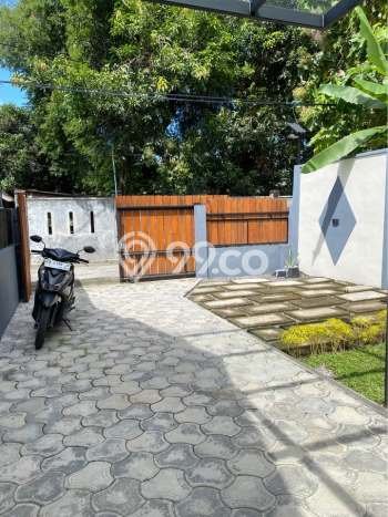 HARGA SPECIAL! Rumah Asri di Bantul, Bantul, Luas 164m2m² Bangunan 230m2m² Bisa Nego! HARGA SPECIAL! Rumah Asri di Bantul, Bantul, Luas 164m2m² Bangunan 230m2m² Bisa Nego!