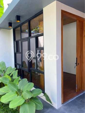 HARGA SPECIAL! Rumah Asri di Bantul, Bantul, Luas 164m2m² Bangunan 230m2m² Bisa Nego! HARGA SPECIAL! Rumah Asri di Bantul, Bantul, Luas 164m2m² Bangunan 230m2m² Bisa Nego!