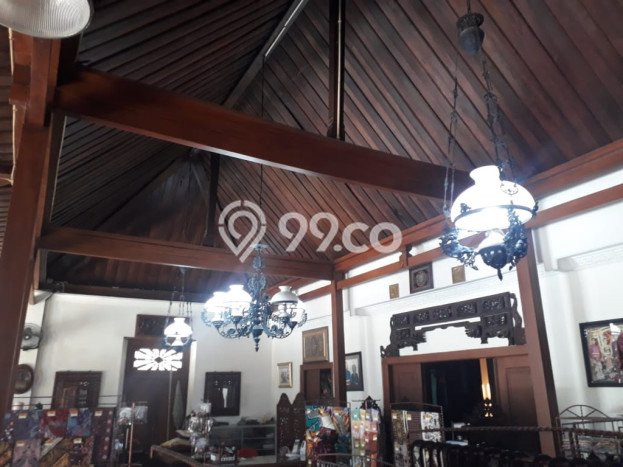 Rumah Mewah Dijual LT 851m2 di Kraton, Yogyakarta Rumah Mewah Dijual LT 851m2 di Kraton, Yogyakarta