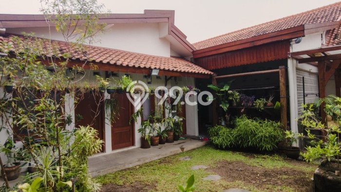 Rumah Eksklusif Siap Huni LT 535m2 di Kraton, Yogyakarta Rumah Eksklusif Siap Huni LT 535m2 di Kraton, Yogyakarta