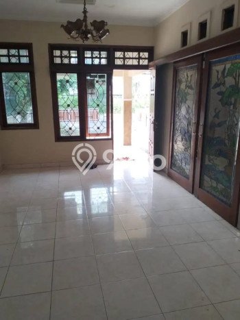 Jarang Ada! Rumah Sewa 6 Kamar Nyaman Siap Huni Caturtunggal Jarang Ada! Rumah Sewa 6 Kamar Nyaman Siap Huni Caturtunggal