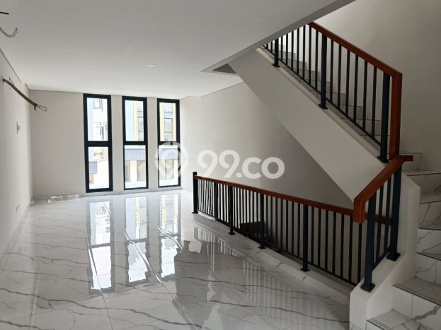 Ruko Bagus Dijual LB 141m2 Lokasi Strategis Jakarta Timur Area Cocok untuk Berbisnis Ruko Bagus Dijual LB 141m2 Lokasi Strategis Jakarta Timur Area Cocok untuk Berbisnis