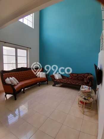 Jual Rumah Luas Elegan Dengan View Eksklusif di Kota Wisata, Jakarta Timur Jual Rumah Luas Elegan Dengan View Eksklusif di Kota Wisata, Jakarta Timur