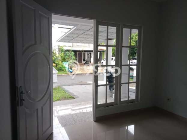 Rumah Minimalis 4 KT di Kota Wisata Jakarta Timur Unfurnished Rumah Minimalis 4 KT di Kota Wisata Jakarta Timur Unfurnished