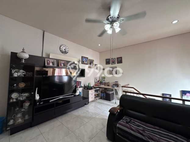 Jual Rumah Mewah Megah Dengan View Eksklusif di Citra Grand, Jakarta Timur Jual Rumah Mewah Megah Dengan View Eksklusif di Citra Grand, Jakarta Timur