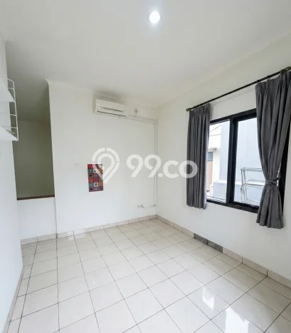 Rumah sewa siap pakai 3 Kamar Tidur di Kota Wisata, Jakarta Timur Rumah sewa siap pakai 3 Kamar Tidur di Kota Wisata, Jakarta Timur