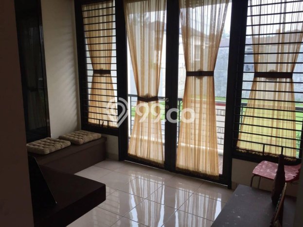 Jual Rumah Mewah Megah Dengan View Cantik di Legenda Wisata, Jakarta Timur Jual Rumah Mewah Megah Dengan View Cantik di Legenda Wisata, Jakarta Timur