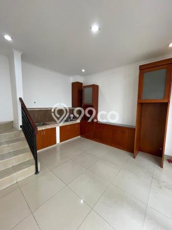 Dijual Hunian Rumah Nyaman 4 Kamar di Kota Wisata, Bogor Dijual Hunian Rumah Nyaman 4 Kamar di Kota Wisata, Bogor
