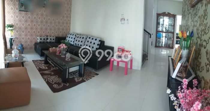 Hunian Nyaman Asri 3 KT Siap Pakai di Raffles Hills Jakarta Timur Hunian Nyaman Asri 3 KT Siap Pakai di Raffles Hills Jakarta Timur