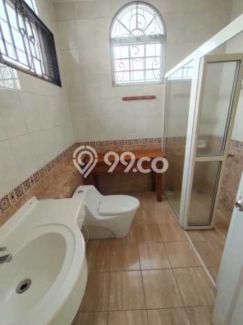 For Sale! Premium House LT 375m2 Desain Elegan di Kota Wisata For Sale! Premium House LT 375m2 Desain Elegan di Kota Wisata
