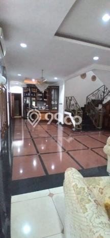 Rumah Mewah LB 600m2 Siap Huni Desain Elegan di Raffles Hills, Jakarta Timur Rumah Mewah LB 600m2 Siap Huni Desain Elegan di Raffles Hills, Jakarta Timur