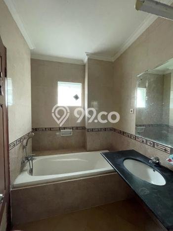 Dijual Rumah Modern 2 KT di Raffles Hills, Jakarta Timur Dijual Rumah Modern 2 KT di Raffles Hills, Jakarta Timur