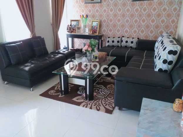 Hunian Nyaman Asri 3 KT Siap Pakai di Raffles Hills Jakarta Timur Hunian Nyaman Asri 3 KT Siap Pakai di Raffles Hills Jakarta Timur