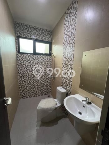 Ready to Use! Luxury House LT 112m2 Desain Modern di Kota Wisata Ready to Use! Luxury House LT 112m2 Desain Modern di Kota Wisata