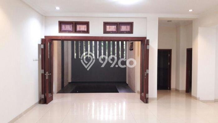 Rumah Luxury Modern Tanpa Renovasi di Citra Grand Jakarta Timur Rumah Luxury Modern Tanpa Renovasi di Citra Grand Jakarta Timur