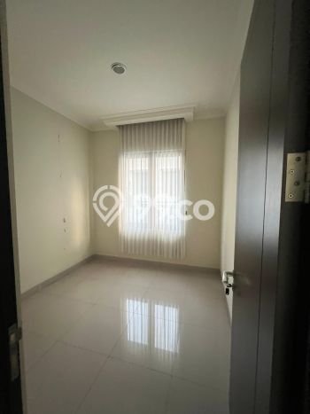 Ready to Use! Luxury House LT 112m2 Desain Modern di Kota Wisata Ready to Use! Luxury House LT 112m2 Desain Modern di Kota Wisata