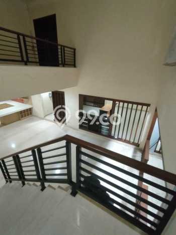 For Sale! Premium House LT 375m2 Desain Elegan di Kota Wisata For Sale! Premium House LT 375m2 Desain Elegan di Kota Wisata