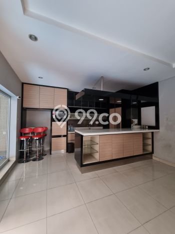 Jual Rumah Luas Megah Dengan View Eksklusif di Kota Wisata, Jakarta Timur Jual Rumah Luas Megah Dengan View Eksklusif di Kota Wisata, Jakarta Timur