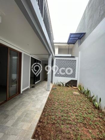 Dijual Rumah Luas Megah Dengan View Cantik di Kota Wisata, Jakarta Timur Dijual Rumah Luas Megah Dengan View Cantik di Kota Wisata, Jakarta Timur