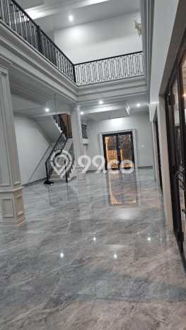 Ready to Use! Luxury House LT 300m2 Desain Modern di Kota Wisata Ready to Use! Luxury House LT 300m2 Desain Modern di Kota Wisata