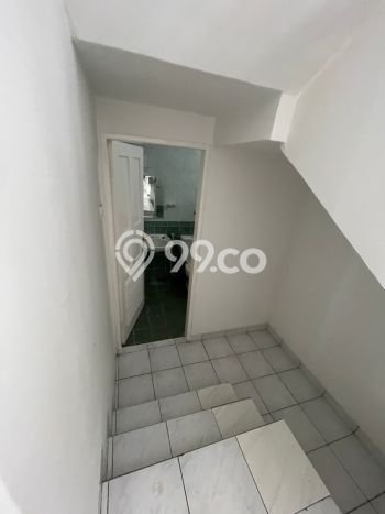Rumah Luas Asri 3 KT Siap Huni di Legenda Wisata Jakarta Timur Rumah Luas Asri 3 KT Siap Huni di Legenda Wisata Jakarta Timur