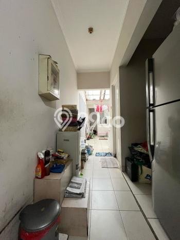 Rumah Mewah LB 240m2 Siap Huni Desain Elegan di Kota Wisata, Jakarta Timur Rumah Mewah LB 240m2 Siap Huni Desain Elegan di Kota Wisata, Jakarta Timur