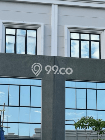 Ruko Dijual Lokasi Emas di Kelapa Gading Luas 648m2 Ruko Dijual Lokasi Emas di Kelapa Gading Luas 648m2